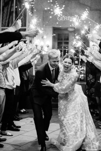 Izlandi-magyar esküvő a lépcsőn